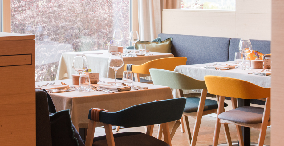 创意安博网页版 - 坐具|餐椅|办公安博网页版|安博anbo（中国）安博网页版|马蒂尔达餐椅