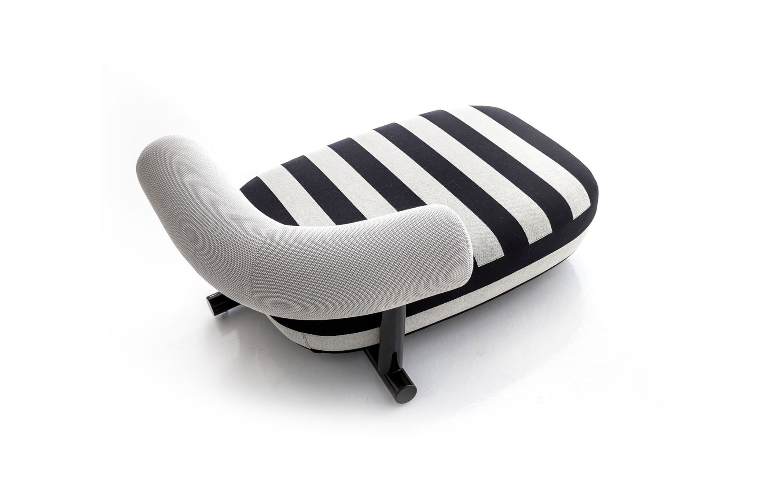 创意安博网页版 - 坐具|沙发|办公安博网页版|安博anbo（中国）安博网页版|塞巴斯蒂安·赫克纳管沙发