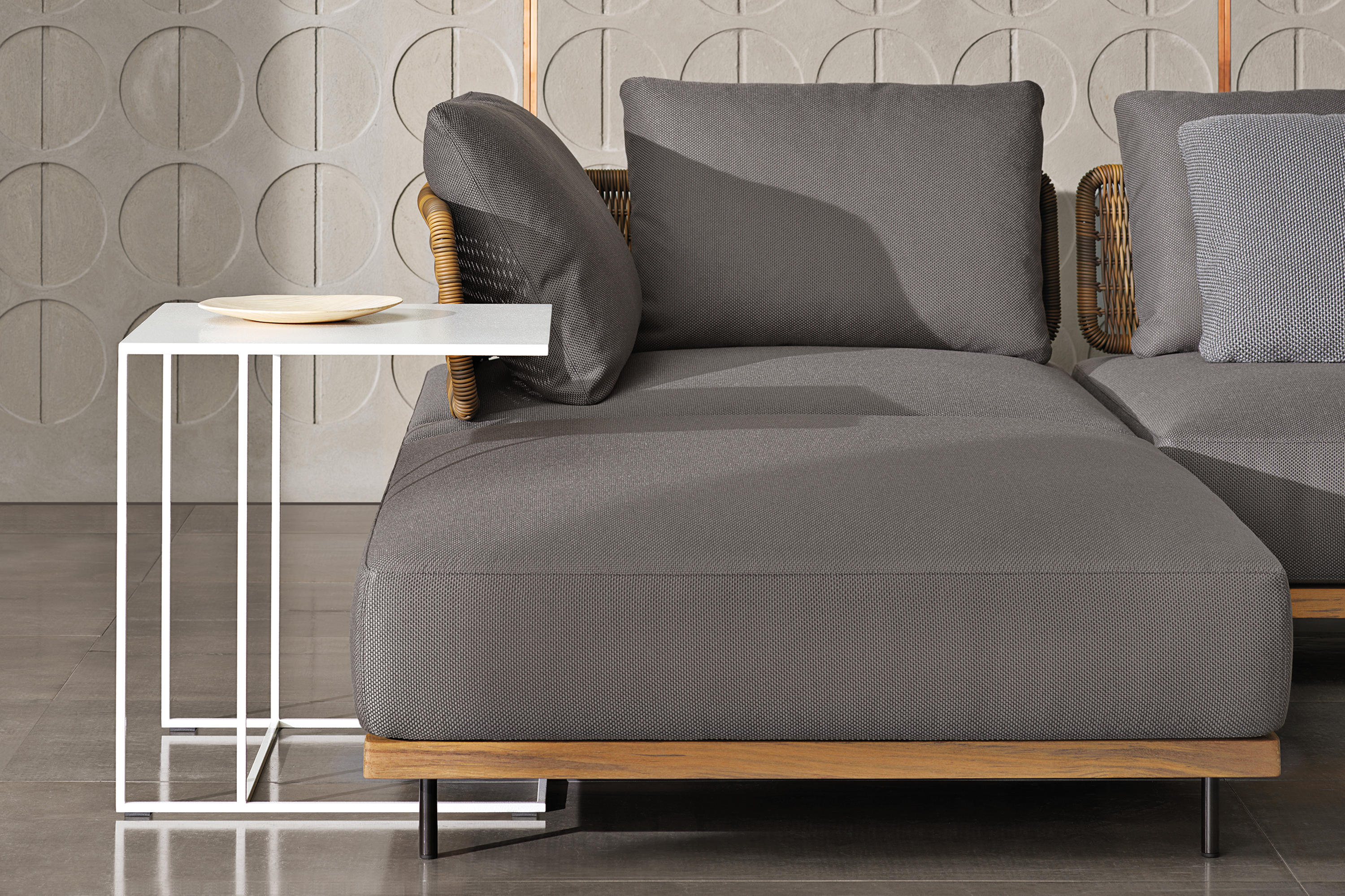 创意安博网页版 - 桌几|茶几/边几|办公安博网页版|安博anbo（中国）安博网页版|莱格青铜边几