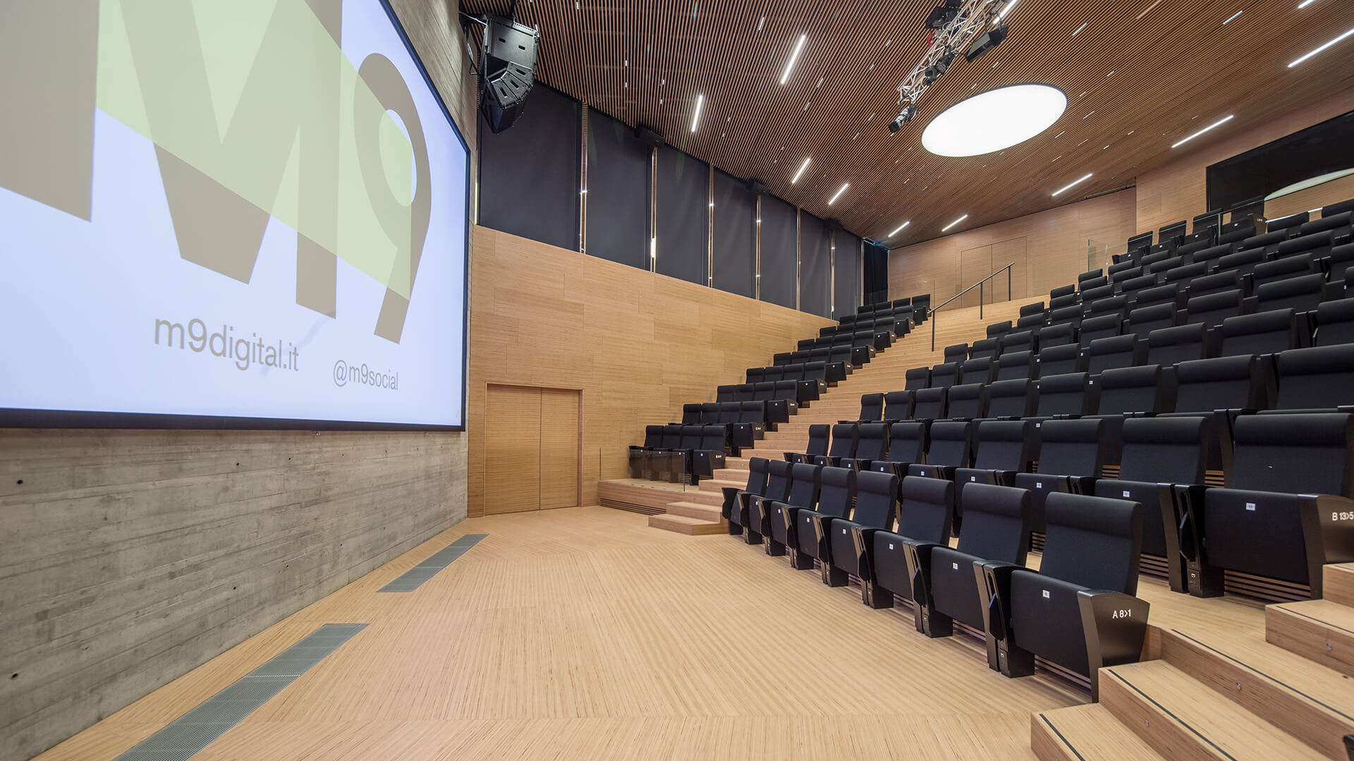 公共座椅|礼堂椅、报告厅椅|办公安博网页版|安博anbo（中国）安博网页版|Unica 剧院/礼堂椅