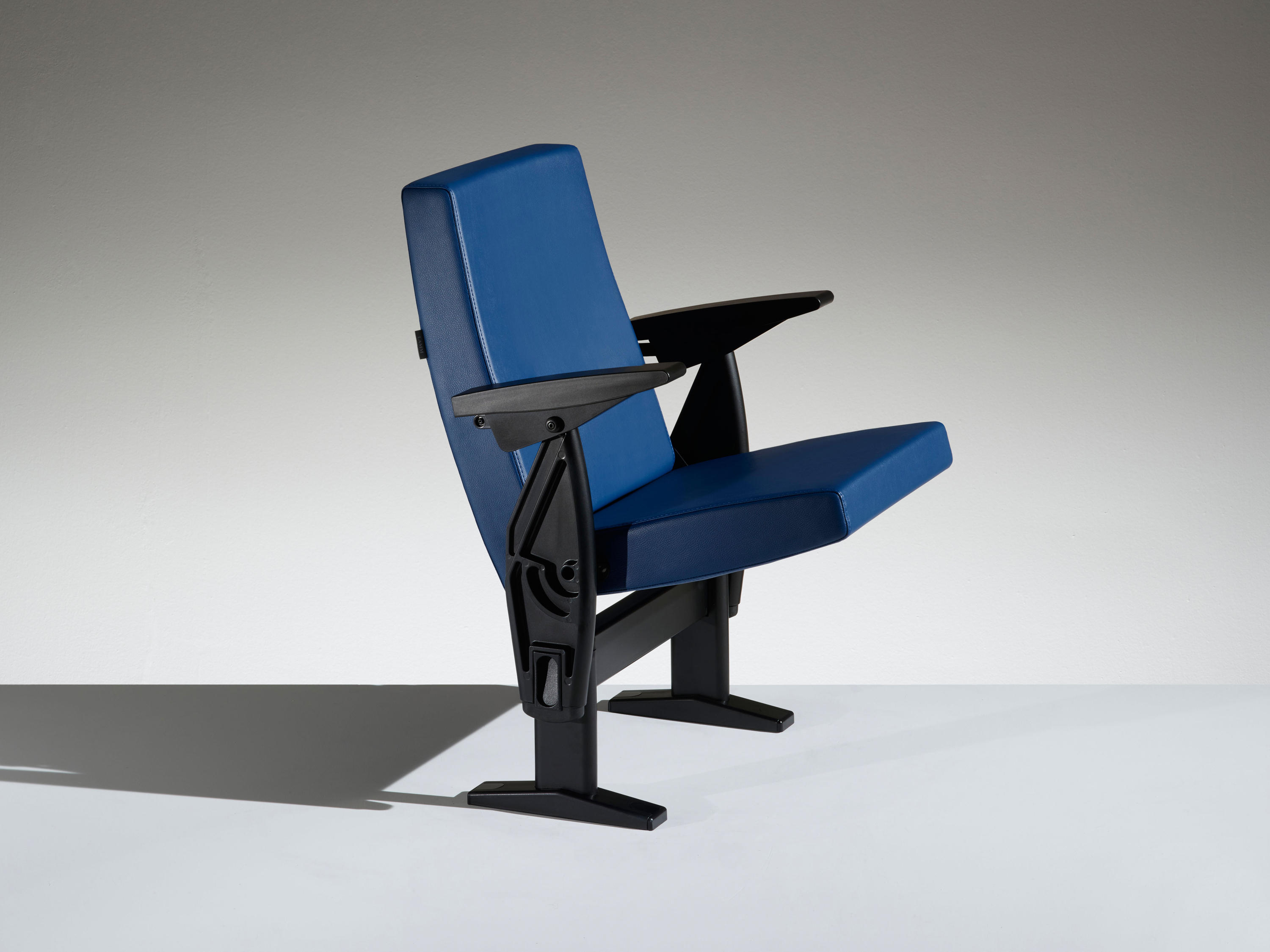 公共座椅|礼堂椅、报告厅椅|办公安博网页版|安博anbo（中国）安博网页版|Futura 剧院/礼堂椅