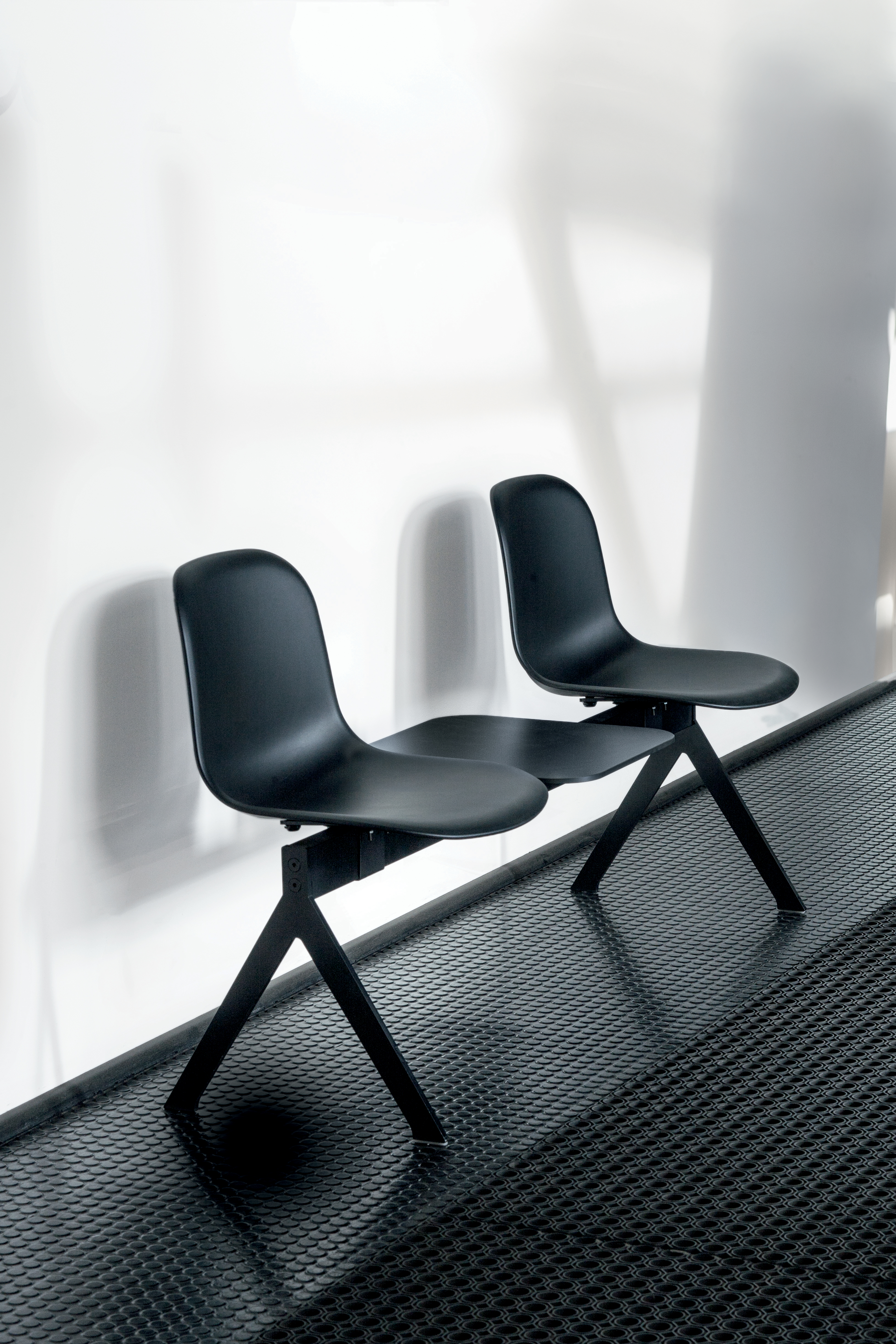 办公椅|现代真皮会议椅|办公安博网页版|安博anbo（中国）安博网页版|Máni  洽谈椅