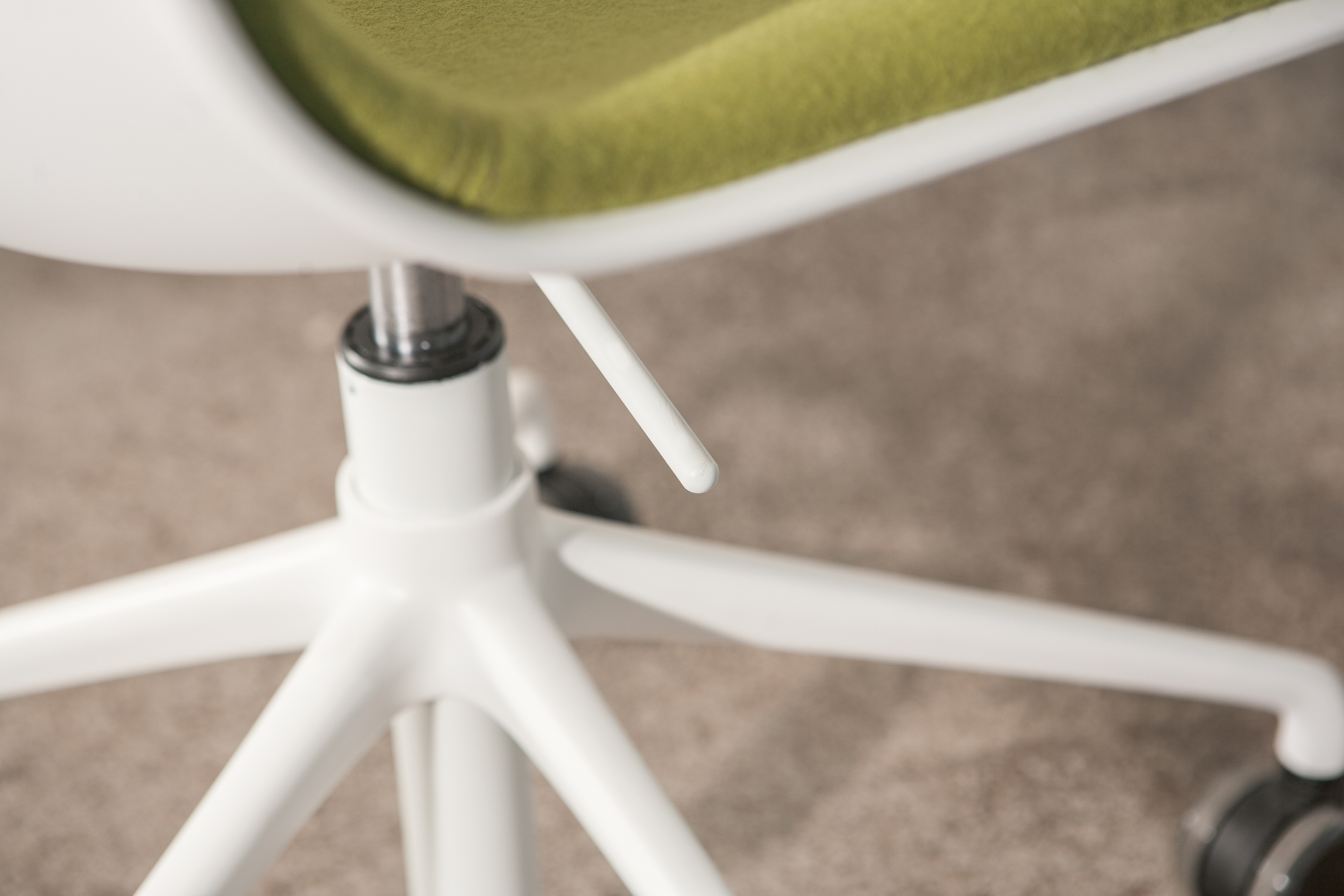 办公椅|现代真皮会议椅|办公安博网页版|安博anbo（中国）安博网页版|Máni  洽谈椅