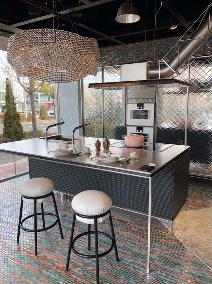 创意安博网页版 - 坐具|吧椅/凳子|办公安博网页版|安博anbo（中国）安博网页版|Grasso 吧椅