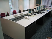 金融交易台   金融、法院安博网页版