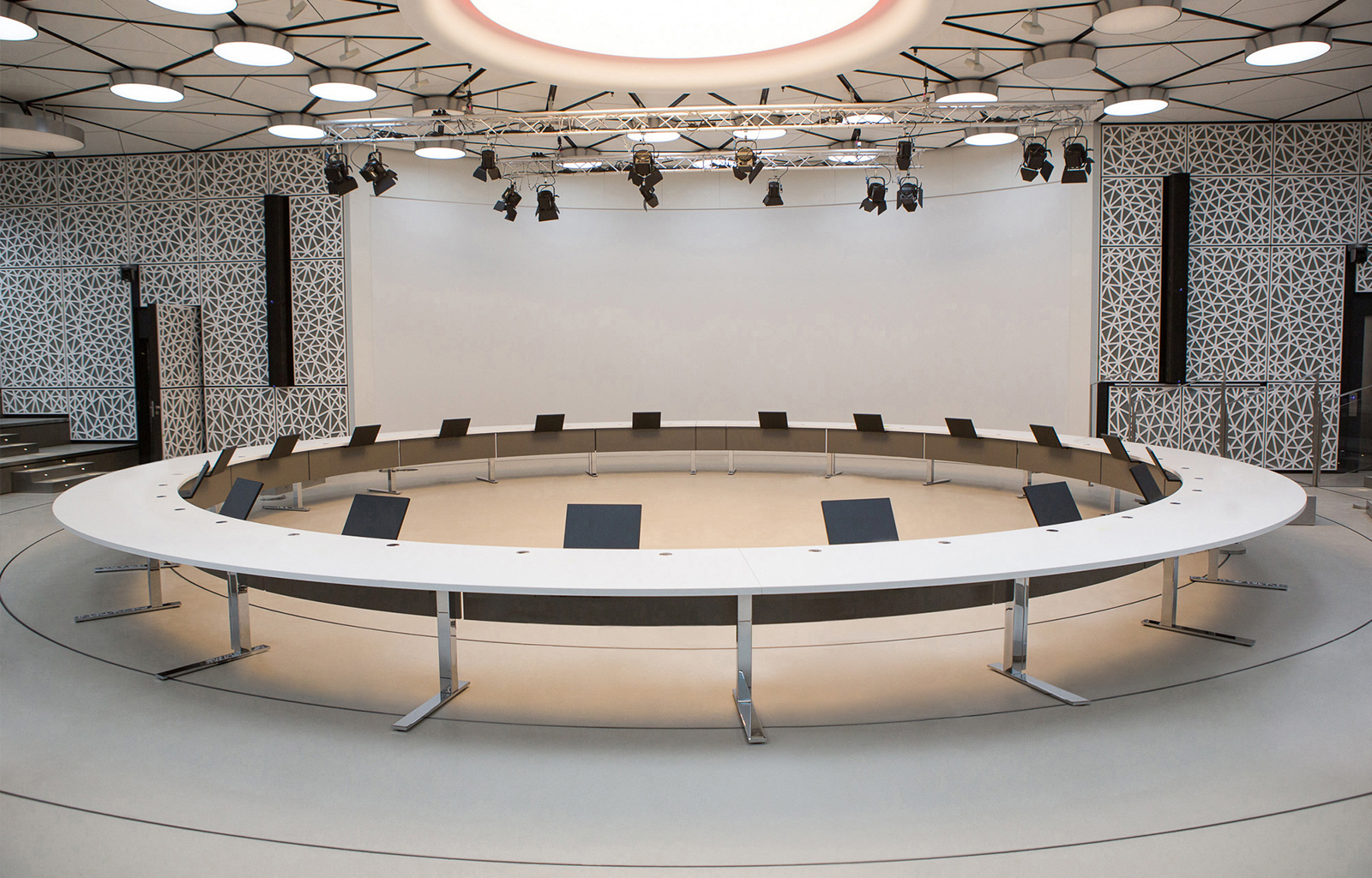 会议台|实木会议台|办公安博网页版|安博anbo（中国）安博网页版|FRAME LITE会议台