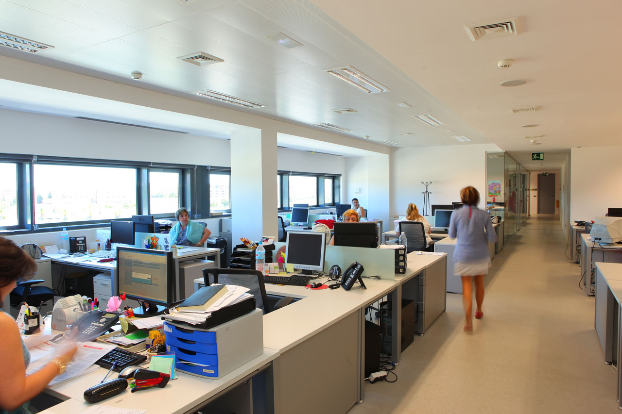 办公屏风|办公屏风系统|办公安博网页版|安博anbo（中国）安博网页版|VITAL 员工桌系列