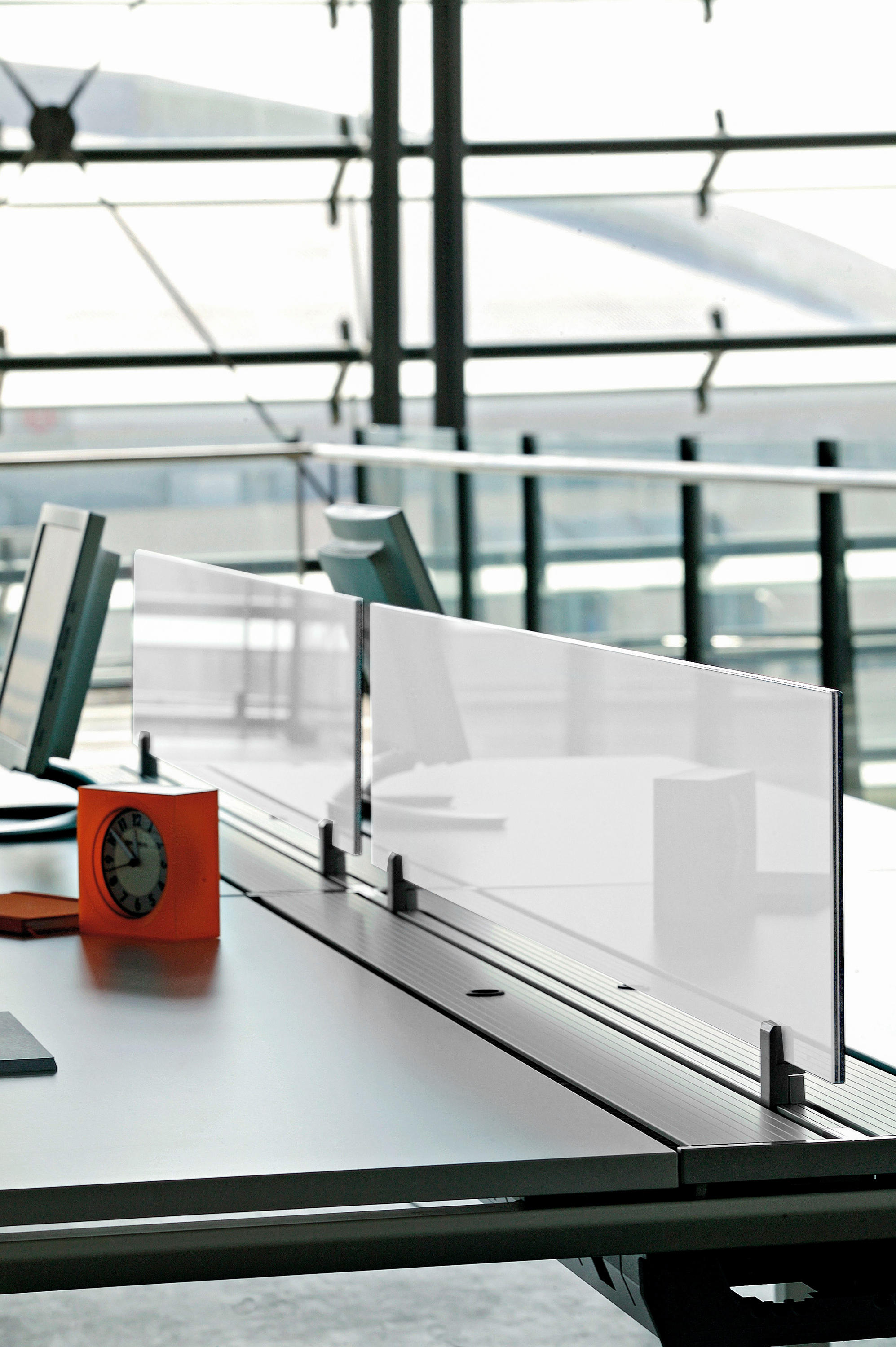 办公屏风|办公屏风系统|办公安博网页版|安博anbo（中国）安博网页版|VITAL 员工桌系列