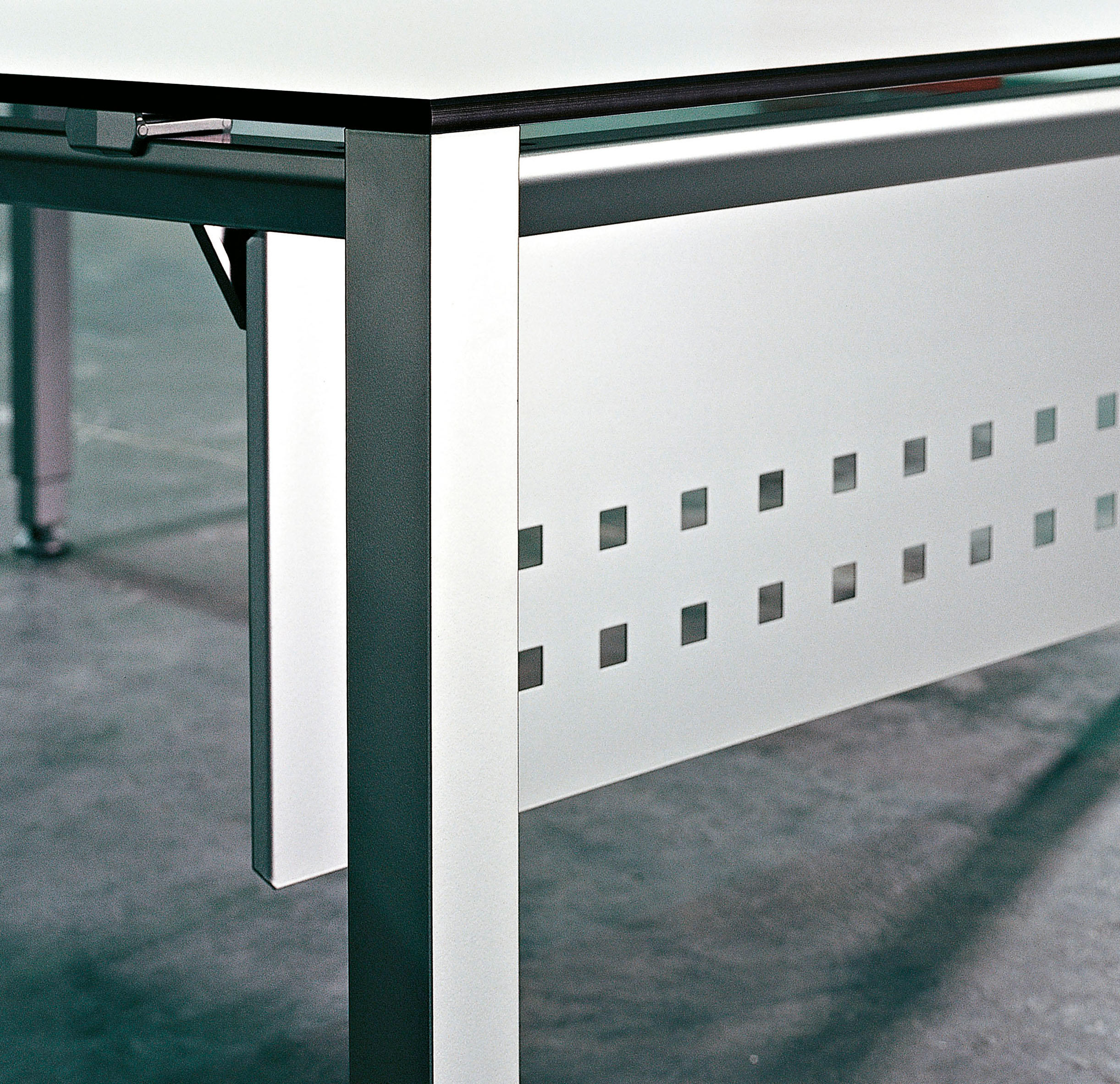 办公屏风|办公屏风系统|办公安博网页版|安博anbo（中国）安博网页版|VITAL 员工桌系列