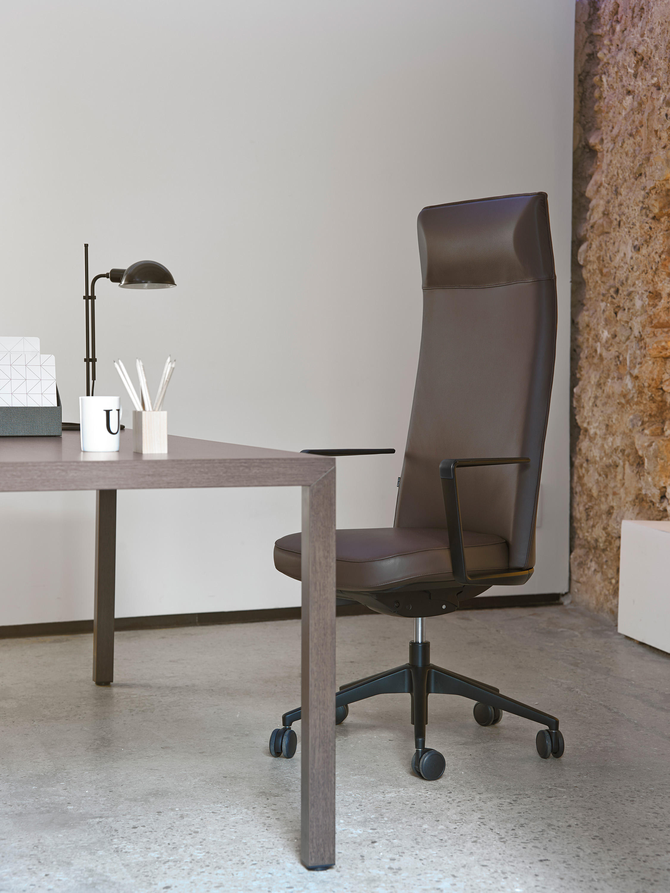 办公椅|现代真皮中班椅|办公安博网页版|安博anbo（中国）安博网页版|CRON 大班椅系列