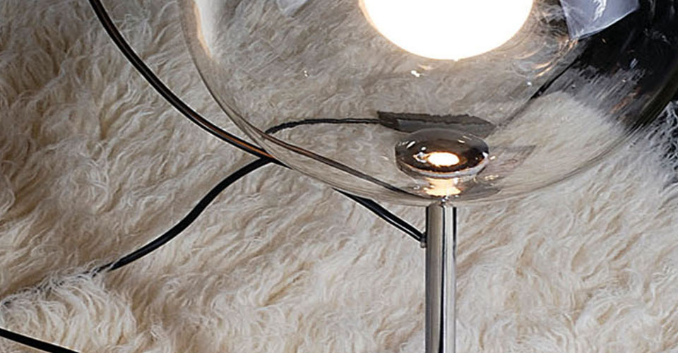 现代经典灯饰|台灯|办公安博网页版|Micons Tavolo 清光圆球 现代玻璃台灯