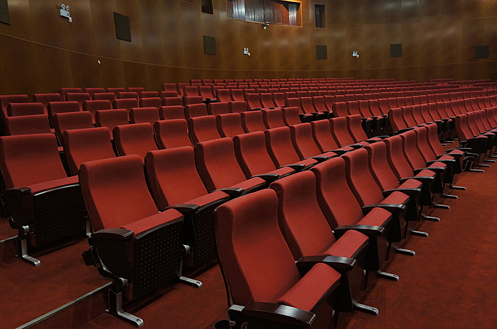 龙岗区委会议室安博网页版